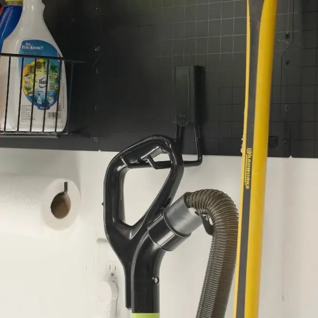 🛠 Strong Magnetic Hook | Space Saver for Garage & Van